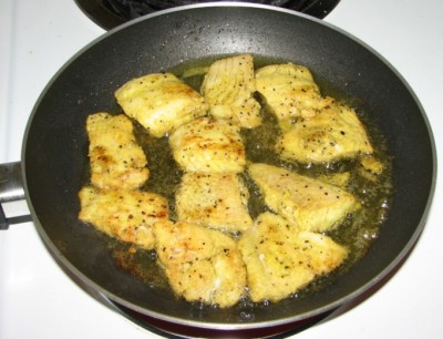 img_0470 Fish being shallow fried for fish molee